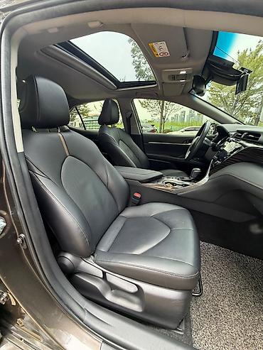 камбой: Toyota Camry: 2020 г., 2.5 л, Вариатор, Гибрид, Седан — 10