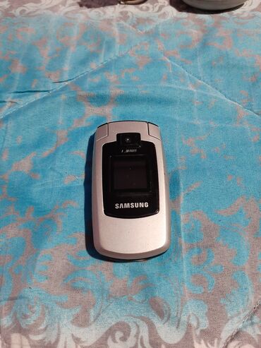 Samsung: Samsung E380, bоја - Siva na lalafo.rs — 9 Samsung: Samsung E380, bоја - Siva — 9