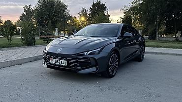 fast: MG : 2025 г., 2 л, Бензин, Фастбек — 1
