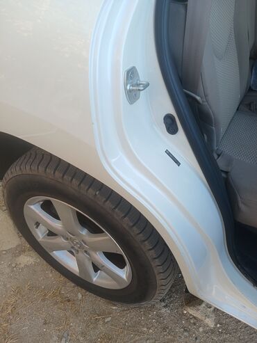 Toyota: Toyota RAV4: 2.4 l | 2007 il — 9