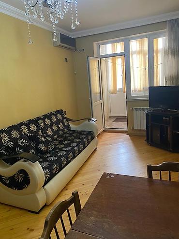 Mənzillər: Bakı, Yeni Yasamal, 2 otaqlı, Köhnə tikili, 55 kv. m — 1
