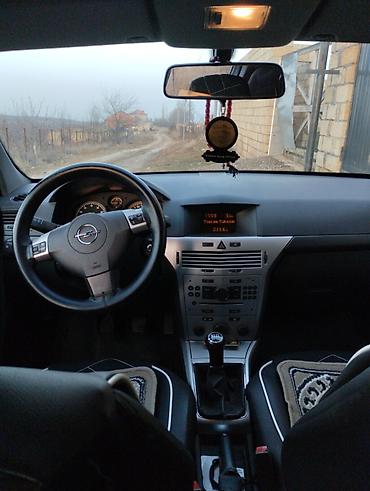 фольксваген пассат 1: Opel Astra GTC: 1.4 л | Хэтчбэк — 1