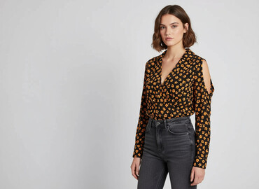 dopasowane bluzki: Bershka, Жіноча блуза, розмір XS