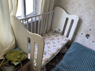 Манежи-кровати: Продаю детскую кроватку, состояние хорошее. Практически не