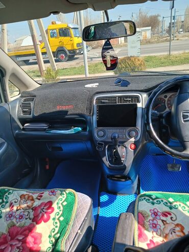 Honda: Honda Stream: 2000 г., Минивэн — 11