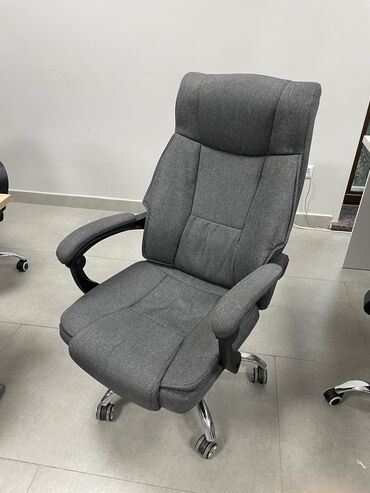 масажные кресло: Кресло руководителя, Офисное, Б/у