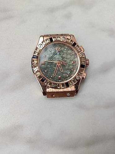 Hublot Big Bang tərzində qol saatı, qızılgül tonlu metal kasa ilə. -