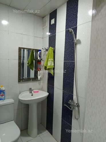 Həyət evləri və villaların satışı: 3 otaqlı, 75 kv. m, Orta təmir — 2