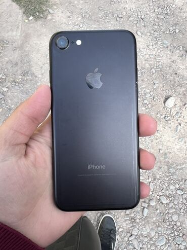 приставка для телевизора смарт тв: IPhone 7, Б/у, 32 ГБ, Черный, 77 %