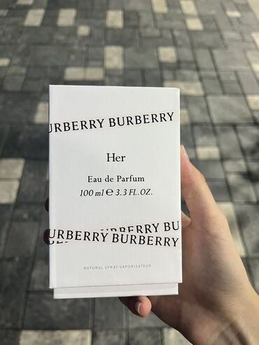 женская туалетная вода carolina herrera 212: Парфюмерная вода Burberry Her во флаконе объемом 100 мл, (реплика) 800