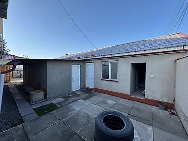 Продажа помещений свободного назначения: Продается капитальный двух этажный дом В городе Кара-Балта на улице — 6