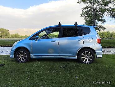 Honda: Honda Fit: 2002 г., 1.3 л, Вариатор, Бензин, Хэтчбэк — 3