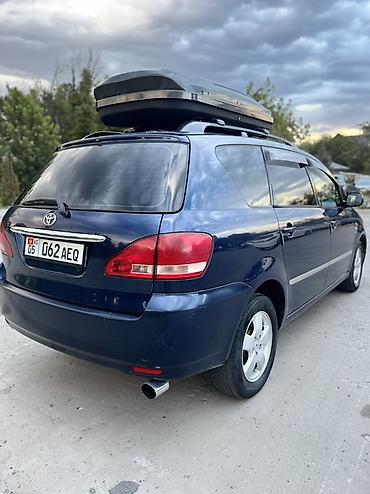 тойото ипсум: Toyota Avensis Verso: 2001 г., 2 л, Механика, Бензин, Минивэн — 6