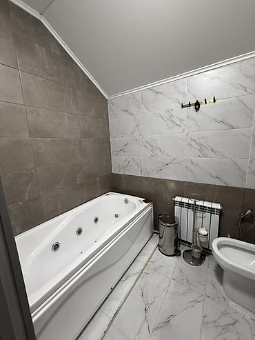 Долгосрочная аренда домов: 265 м², 6 комнат и более at lalafo.kg — 16 Долгосрочная аренда домов: 265 м², 6 комнат и более — 16