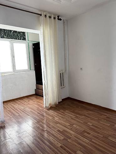 1: 2 комнаты, 52 м², 1 этаж — 4
