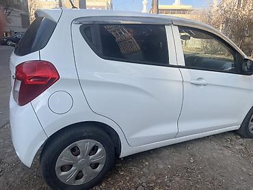 Chevrolet: Chevrolet Spark: 2016 г., 1 л, Вариатор, Бензин, Хэтчбэк — 6