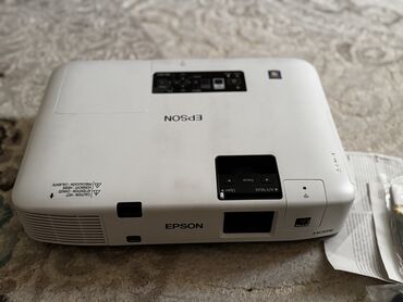 Televizorlar: Epson prajekt Tezedir 2 eded qalb