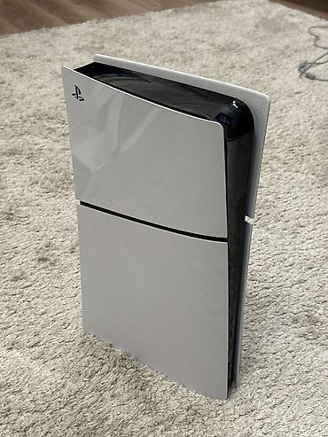 Sony PlayStation: Игровая консоль Sony PlayStation 5 (версия с дисководом) + геймпады — 5