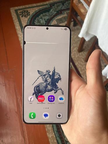 samsung 19: Samsung Galaxy S22 Plus, 128 GB, rəng - Qara, Simsiz şarj — 5