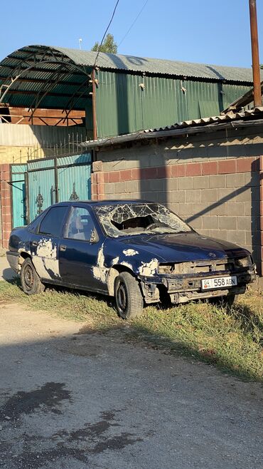опель зафира б: Opel Vectra: 1992 г., 1.6 л, Механика, Бензин, Седан