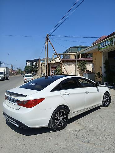 Hyundai: Hyundai Sonata: 2.4 l | 2010 il Sedan — 11