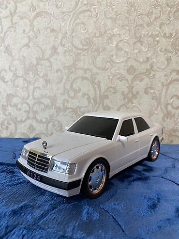 Игрушки: Mercedes-Benz W124 на радиоуправление Дальность управления — 9