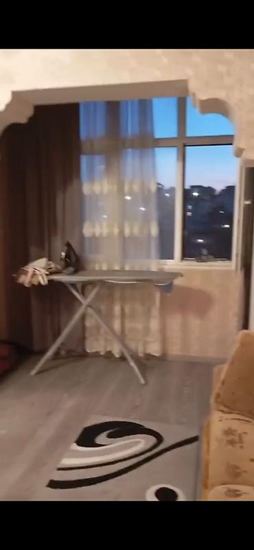 güneşli: 2 otaqlı mənzil – geniş və işıqlı - Plan: ayrı-ayrı 2 otaq, ayrıca — 1