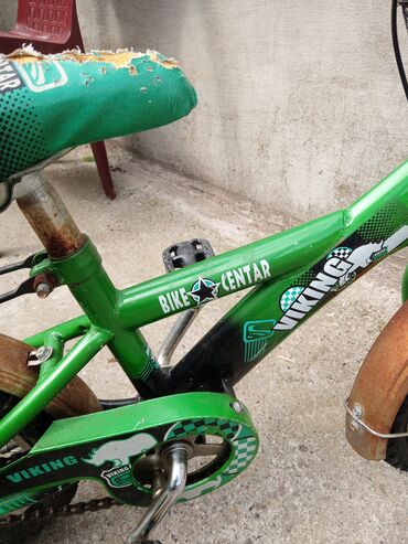na gumu dzepovi: Biciklizam ispravna samo sedište kuce izgrizlo i zameniti prednju gumu