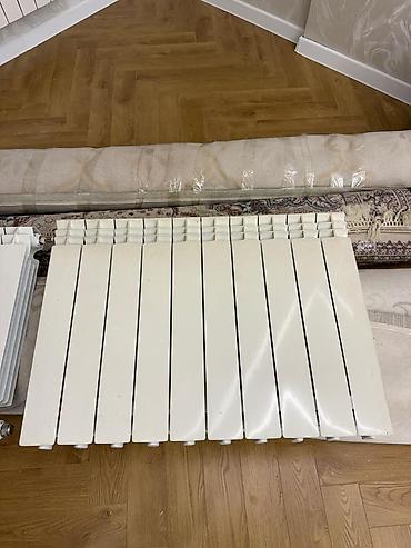 divar paneli: Alüminium radiatorlar – bölməli, ağ rəng Bir seksiyası 14 manat — 1