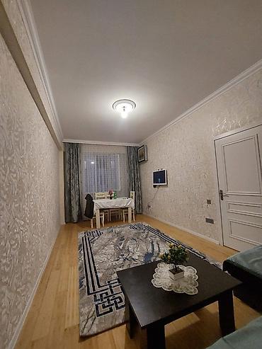 Divan və masa dəstləri: Künc divan, Qonaq otağı üçün, Açılmayan — 9