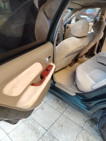 Hyundai: Hyundai Sonata: 2 l | 2001 il Sedan — 21