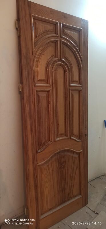 Furnitura və aksessuarlar: Qapi