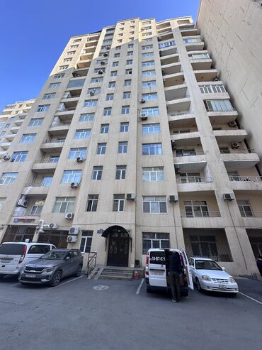 3 otaqli ucuz bina evleri: Elmlər Akademiyası metro stansiyası yaxınlığında, İnşaatçılar