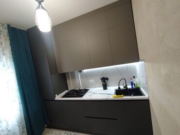 квартиры снят: 3 комнаты, 62 м², 105 серия, 2 этаж, Косметический ремонт