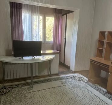 Батирлерди узак мөөнөткө ижарага берүү: 1 бөлмө, Менчик ээси, Чогуу жашоосу жок, Жарым -жартылай эмереги бар