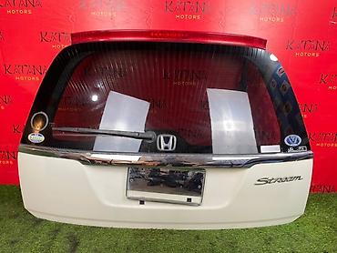 Крышка багажника Honda Stream RN-3 K20A