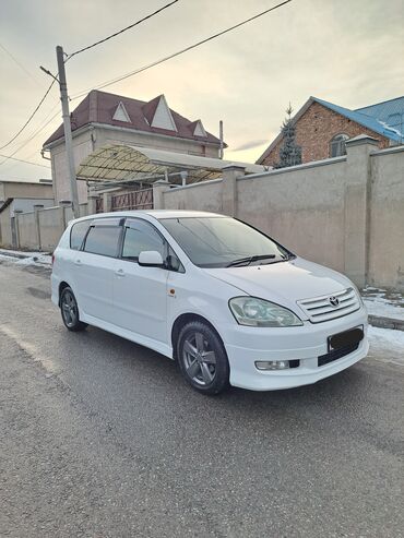 Toyota: Toyota Ipsum: 2003 г., 2.4 л, Автомат, Бензин, Минивэн