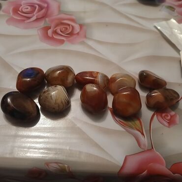 Qiymətli daşlar: Əqiq, 5.00+ Karat