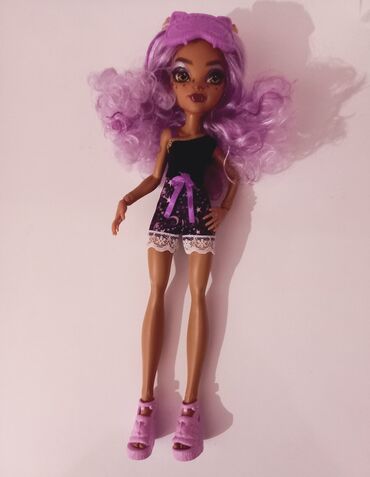 Monster High Buried Secrets seriyasından olan Clawdeen oyuncağı qutusu