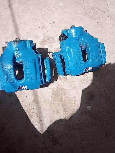 brembo gold: Пара передних тормозных суппортов BMW M (синие). - Тип: фиксированные — 1