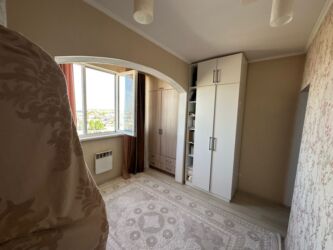 квартира бактуу долоноту: 1 бөлмө, 45 кв. м, 106-серия, 8 кабат, Евроремонт