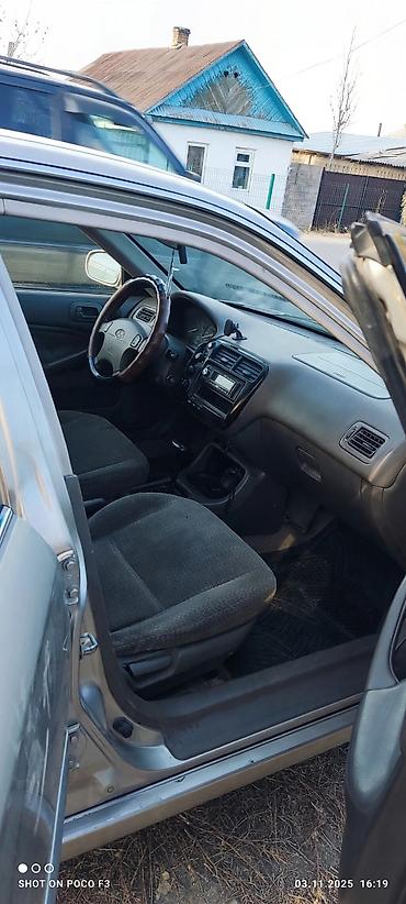 Honda: Honda Civic: 2000 г., 1.6 л, Автомат, Бензин, Седан — 1