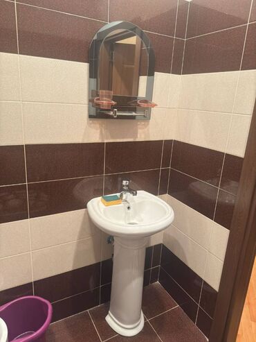 Uzunmüddətli kirayə mənzillər: Nərimanov Rayonu Əliyar Əliyevdə 24 mərtəbəli binanın 7-ci -da lalafo.az — 9 Uzunmüddətli kirayə mənzillər: Nərimanov Rayonu Əliyar Əliyevdə 24 mərtəbəli binanın 7-ci — 9