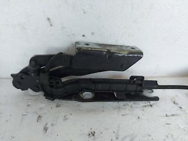 3d nalepnice za motore: 64.NOSACI HAUBE ZA VOLKSWAGEN OSTALO - 1K0971615CA | NOSACI HAUBE VW — 2