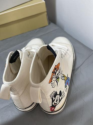 converse canta: Rəng - Ağ Krossovkalar, Disney, Ölçü: 37, Uniseks — 3