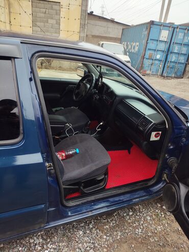 Volkswagen: Volkswagen Vento: 1996 г., 1.8 л, Механика, Бензин, Седан — 10