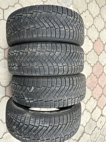 диск gx470: Шины 215 / 60 / R 16, Зима, Новый, Комплект, Легковые, Италия, Pirelli