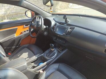 Kia: Kia Sportage: 2 l | 2011 il Ofrouder/SUV — 6