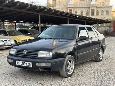 пижо машина: Volkswagen Vento: 1997 г., 1.8 л, Механика, Бензин, Седан
