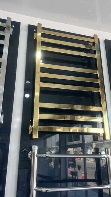 Hamam suşilkaları: Divara quraşdırılan, dəsmal qurutmaq üçün nəzərdə tutulmuş xrom -da lalafo.az — 15 Hamam suşilkaları: Divara quraşdırılan, dəsmal qurutmaq üçün nəzərdə tutulmuş xrom — 15